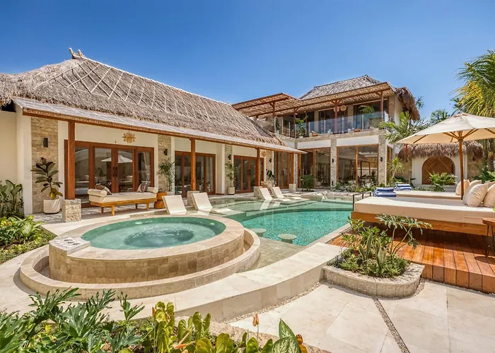 Provence 8bdr Jacuzzi Private Pool Garden Villa Seminyak