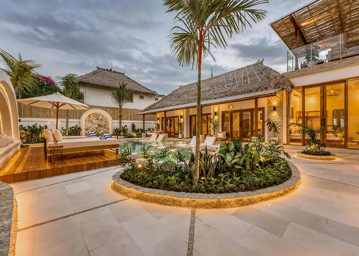 Provence 8bdr Jacuzzi Private Pool Garden Seminyak (Bali)